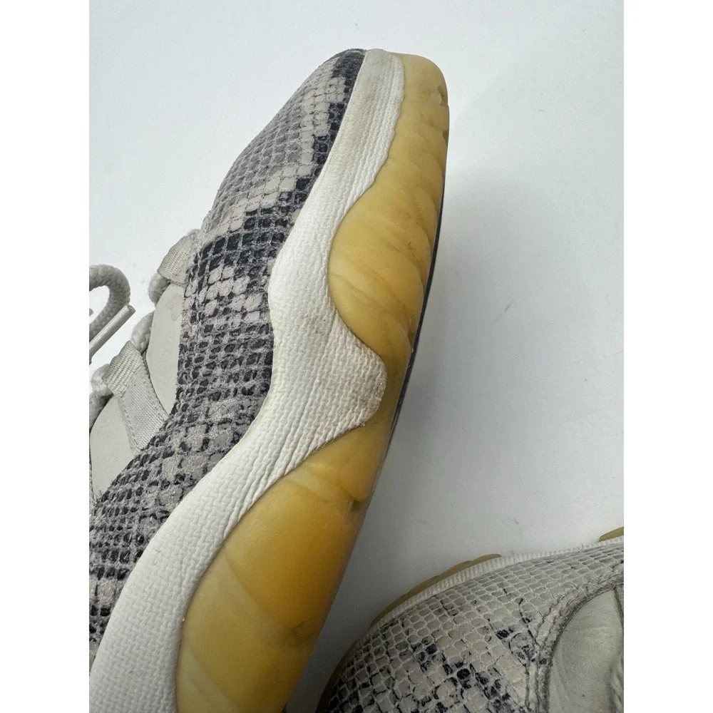 Air Jordan 11 Low Snakeskin Light Bone Retro Mens Size 12 Sneakers CD6846-002